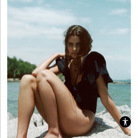 SWIMSUIT / TOP WITH MAXI RUFFLE - Picture 3 of 6